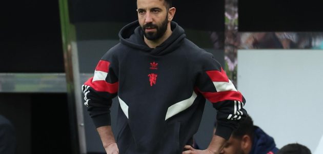 فيرديناند: أموريم يريد التخلص من نصف تشكيلة يونايتد